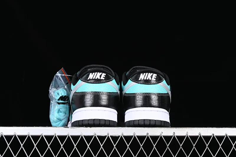 All categories Nk SB Dunk series Nk SB Dunk Low low-top sneakers Nk Dunk SB Diamond "Tiffany" diamond mint green low-top sports and leisure sneakers 304292-402